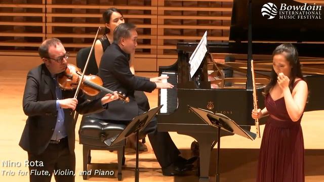 Nino Rota: Trio for Flute, Violin, and Piano смотреть онлайн