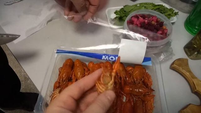 Раки, варёные, из магаза смотреть онлайн