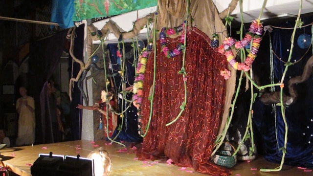 Спектакль | Господь общается с нами | part 2