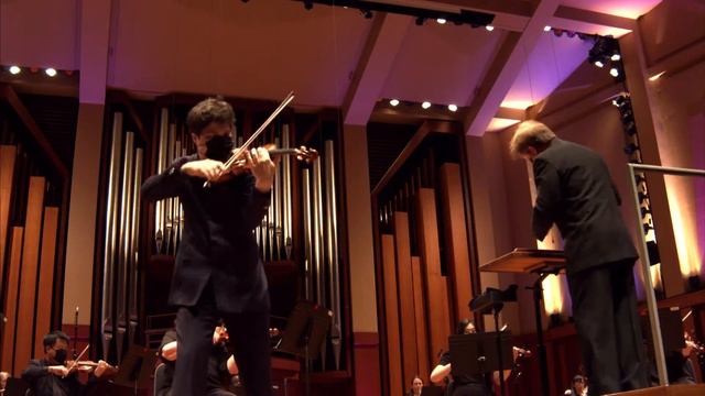Prokofiev: Violin Concerto No. 2 / Augustin Hadelich & Seattle Symphony смотреть онлайн