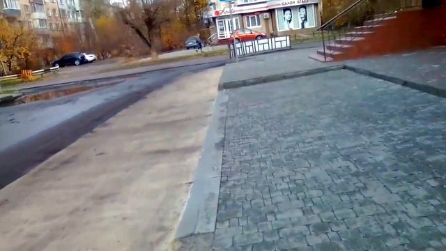 Ремонт дороги Крымская улица Херсон. Поверхностный слой и бордюры 9.11.2021 смотреть онлайн