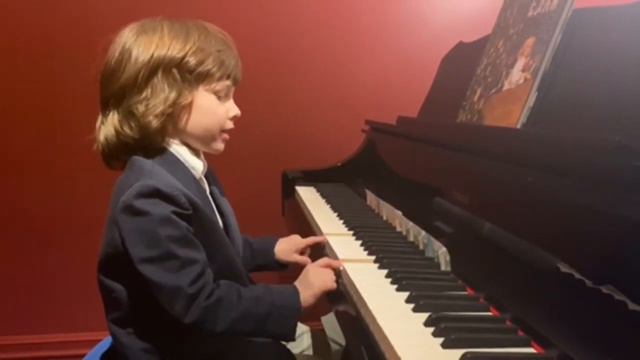 Soft Mozart Recital: Miron (5) plays potpourri смотреть онлайн