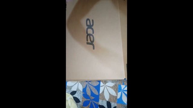 Unboxing ACER Aspire 3 Pure Silver Celeron N450 | Xixi TV смотреть онлайн