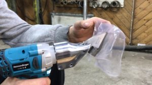 Аккумуляторные ножницы по металлу Хеймердингер BL410. Heimerdinger BL410.