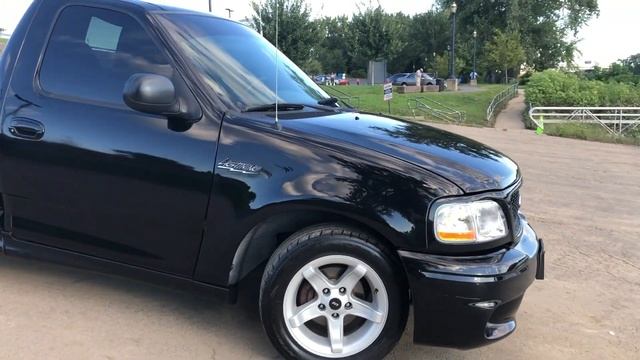 1999 Ford F-150 SVT Lightning Exterior Walk-around | Cars & Bids смотреть онлайн