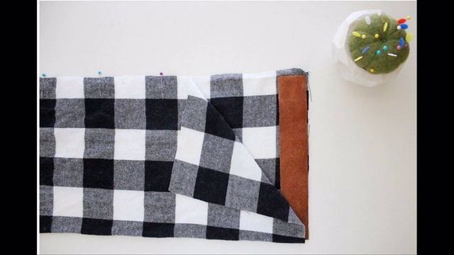 Шарф из ткани с отделкой кожи. Мастер - класс по пошиву смотреть онлайн