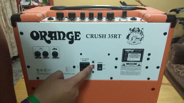 Unboxing Amplificador Orange Crush 35RT смотреть онлайн