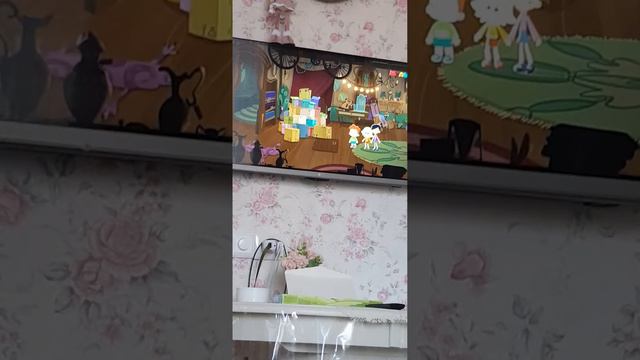 когда Фит смотрит мультики потому что там тепло на кухне градусов плюс 5 тепло @hdhdgh3510hey смотреть онлайн