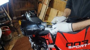 Сборка regulmoto sport 003 PRO. Часть 11.  Установка защиты для рук.