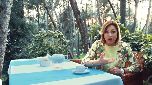 Алла Довлатова об отдыхе в Крыму смотреть онлайн