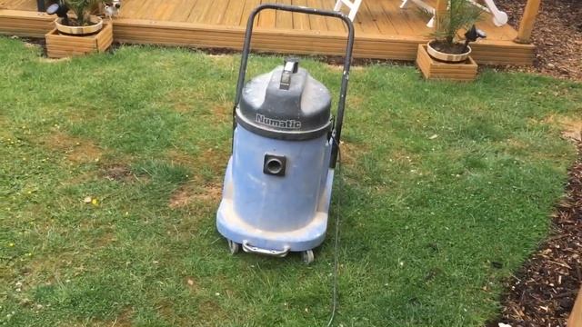 2000 Numatic wvd902 industrial wet dry vacuum first look before refurb смотреть онлайн