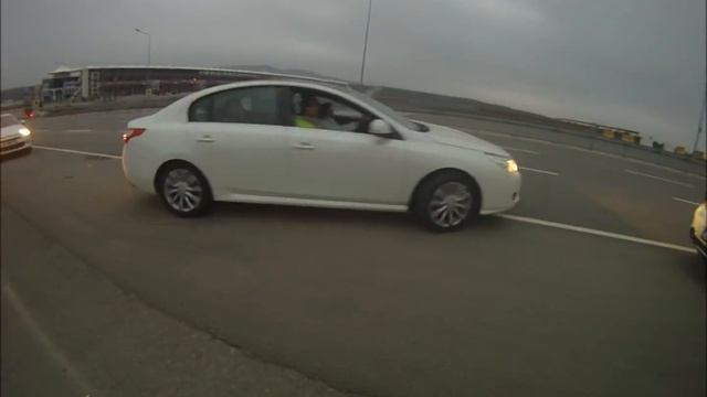 Renault Latitude casus смотреть онлайн