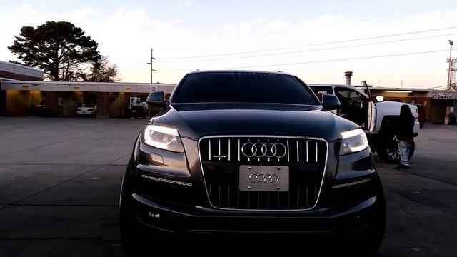 Audi Q7 on 30s Dub Roulette Floaters смотреть онлайн