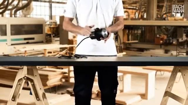 Solislux.eu-контакти за вграждане в мебели Bachmann ELEVATOR