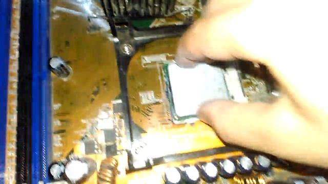 Как установить процессор на 478 скокете смотреть онлайн