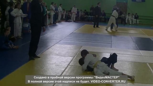 юра санутков максим емельянов смотреть онлайн