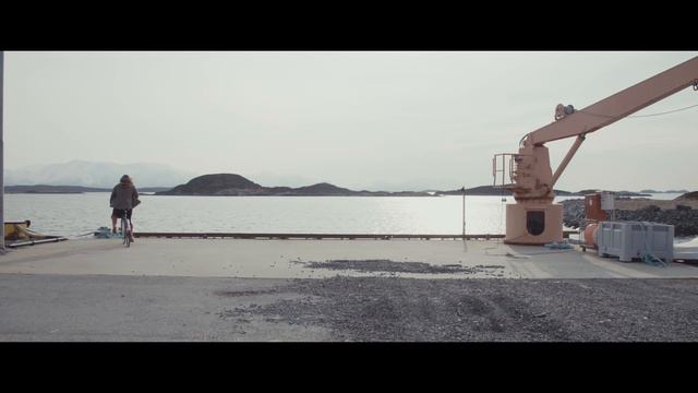 Salt is essential to life and this is mine смотреть онлайн