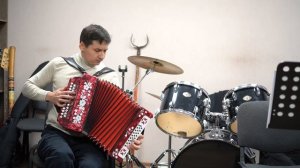 Красивая чувашская песня на гармошке. Шăнкрав курăкĕ.