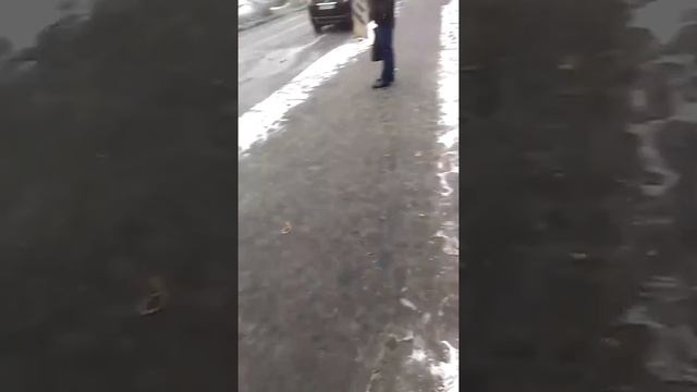Горит машина audi м.кузьминки 03.02.2013 смотреть онлайн