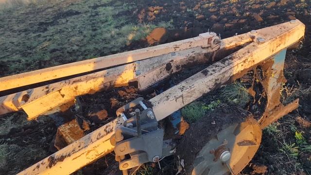 плуг Палехагромаш сделан из соплей и палок покупать не советую смотреть онлайн