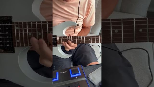 Boss GT1. Ibanez RG421 смотреть онлайн
