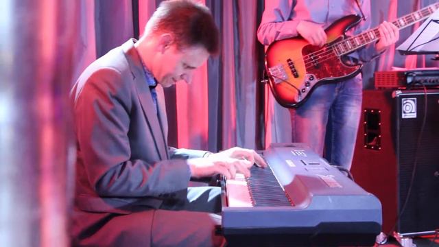 Cheek To Cheek.Anita King& Robert Anchipolovsky 23.04.2015 Феста Холл Нижний Новгород. смотреть онлайн