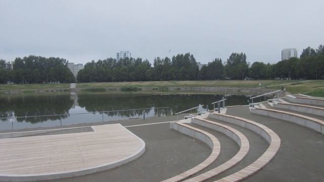 Сдаю бутылки. Амфитеатр у пруда. смотреть онлайн