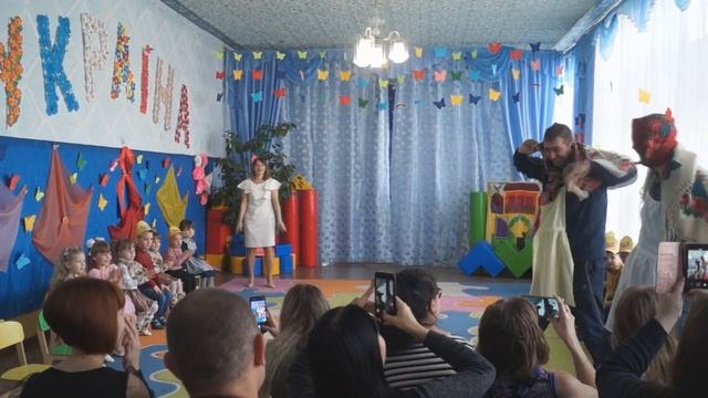 Утренник к 8 марта в Д/С №3. смотреть онлайн