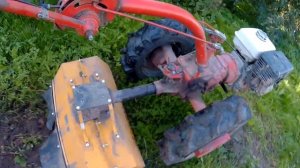 Сморгонская фреза для мотоблока МТЗ в работе