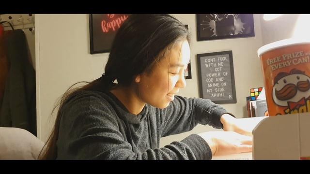 My daughter unboxing her new Olympus pen e-pl8 camera. Vlog#16 смотреть онлайн