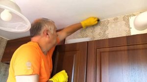 Как удалить пятна на потолке - два лучших способа.