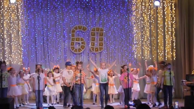 2017-05-19. "Нарисуй этот мир". Юбилей Школы Искусств. София и её Друзья. смотреть онлайн