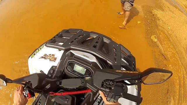 Засадили в болоте карьера CFmoto X8 смотреть онлайн