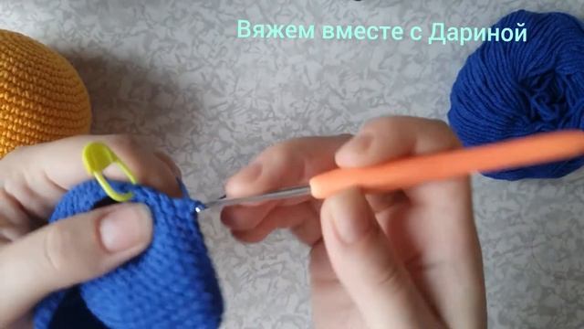 Вяжем миньона крючком,2 часть,комбез смотреть онлайн