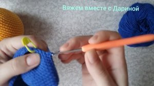 Вяжем миньона крючком,2 часть,комбез