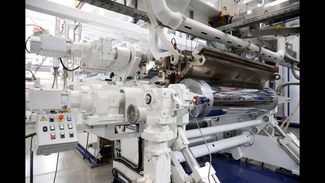 В Кургане завершено строительство первого в России завода по производству полистирольной пленки смотреть онлайн