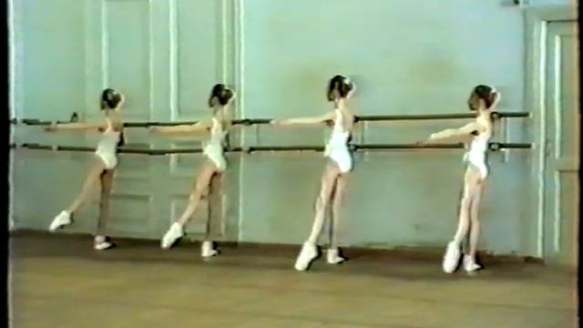 Vaganova Ballet (1991-1992) - Grade 1/5 (two Exams In One Video)