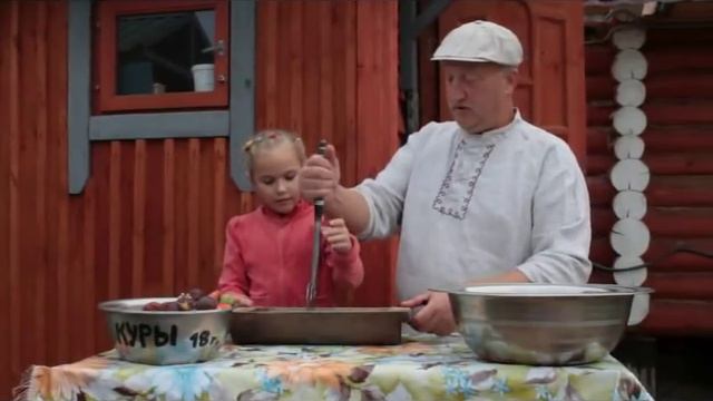 Древний измельчитель кормов для домашних животных и птиц. Тяпа для кур несушек. смотреть онлайн