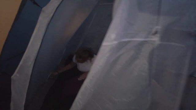 Кемпинг семьёй на даче/ 24 часа на даче / Казан-кебаб на костре смотреть онлайн