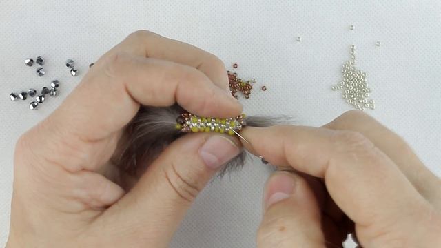 Колье " Аляска ". Бижутерия для зимы. (Часть 3/3) смотреть онлайн