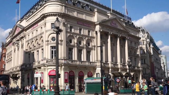 Piccadilly Circus..London , площадь Пикадили в Лондоне. Англия ,центр Лондона , London Center.