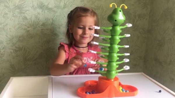 Настольная игра танцующая гусеничка Гигл Вигл ( Giggle Wiggle)