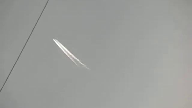НЛО Москва на фоне самолета смотреть онлайн
