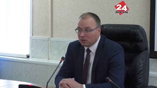 ДИМИТРОВГРАДСКИМ КОММУНАЛЬЩИКАМ ПОРУЧИЛИ ПОДГОТОВИТЬ ГОРОД В ПОРЯДОК КО ДНЮ РОССИИ смотреть онлайн