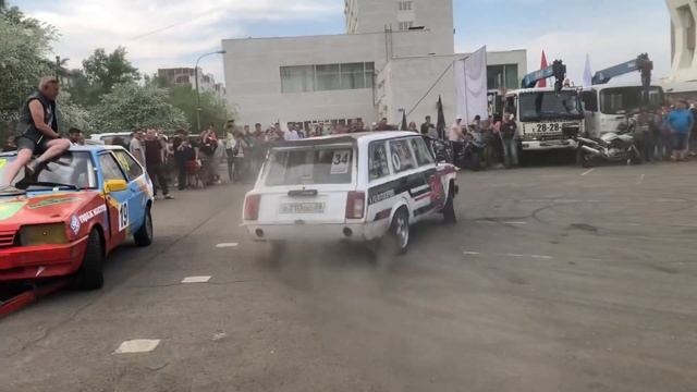 День рождения Байкерского клуба в г.Братск / Мото / Авто / Автозвук / Девушки смотреть онлайн