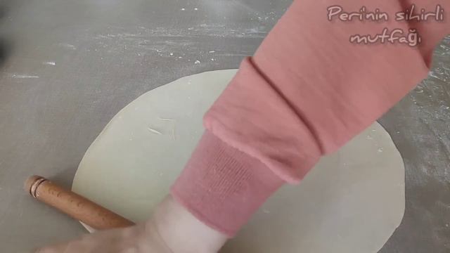 HAZIR YUFKA ALMAYIN ‼️ BU YÖNTEMLE SU BÖREĞİ TADINDA TAVA BÖREGİNİZİ YAPIN 💯 TAVA BÖREĞİ 💯 смотреть онлайн