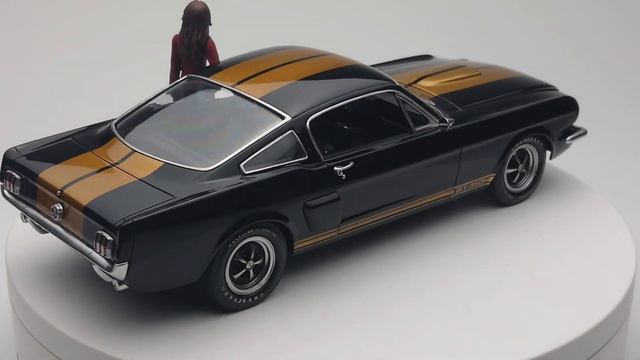 1/24 revell shelby mustang GT350H смотреть онлайн
