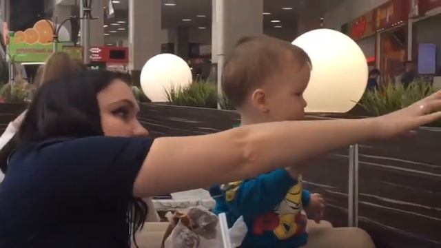 Неожиданные щекотушки ? смотреть онлайн