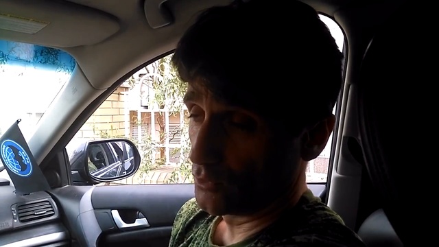 Деки и Малыш в своем репертуаре.))