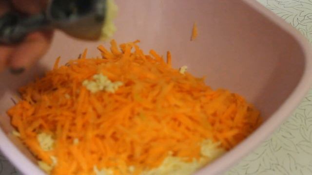 ЗАКУСКА НА ЧИПСАХ -*ГОСТИ НА ПОРОГЕ* смотреть онлайн